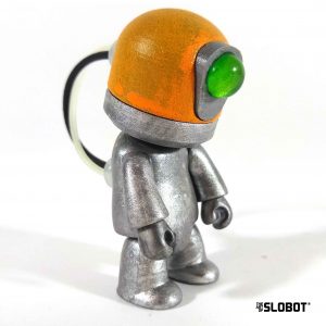 Mike Slobot Qee DBX2 Toy2R View 2